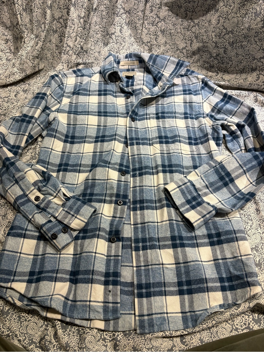 L. L. Bean blue ivory plaid cotton button up shirt small slightly fitted like ne